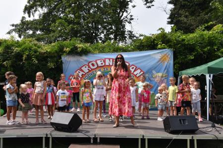 Čarobni dan v Arboretumu Volčji Potok prinesel nasmeh na obraze otrok (1)
